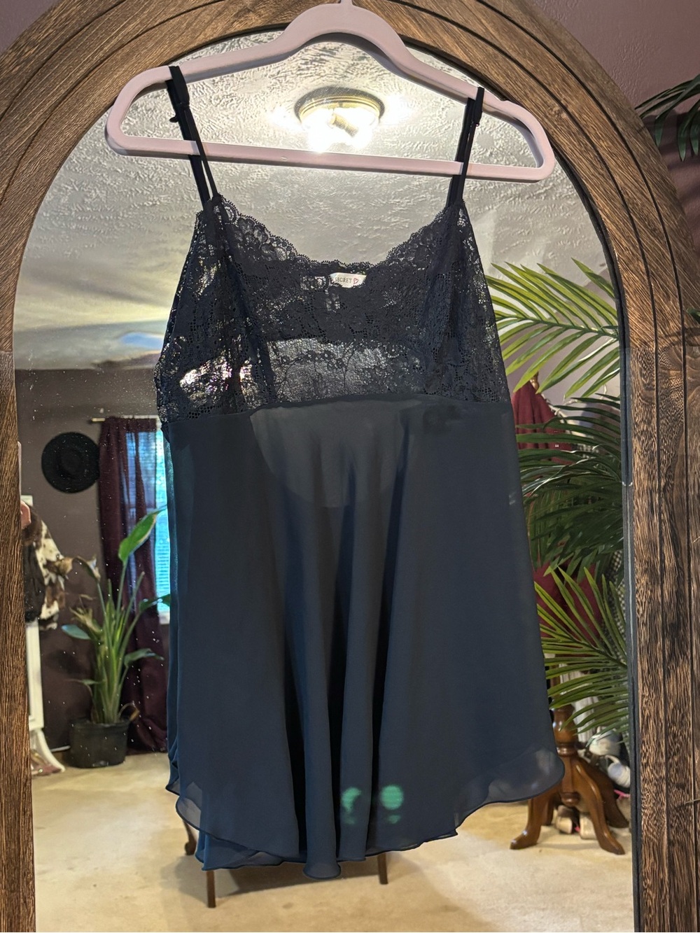 🖤 Victoria’s Secret Black Lace Chiffon Slip Chemise w/ Bow Back 🖤